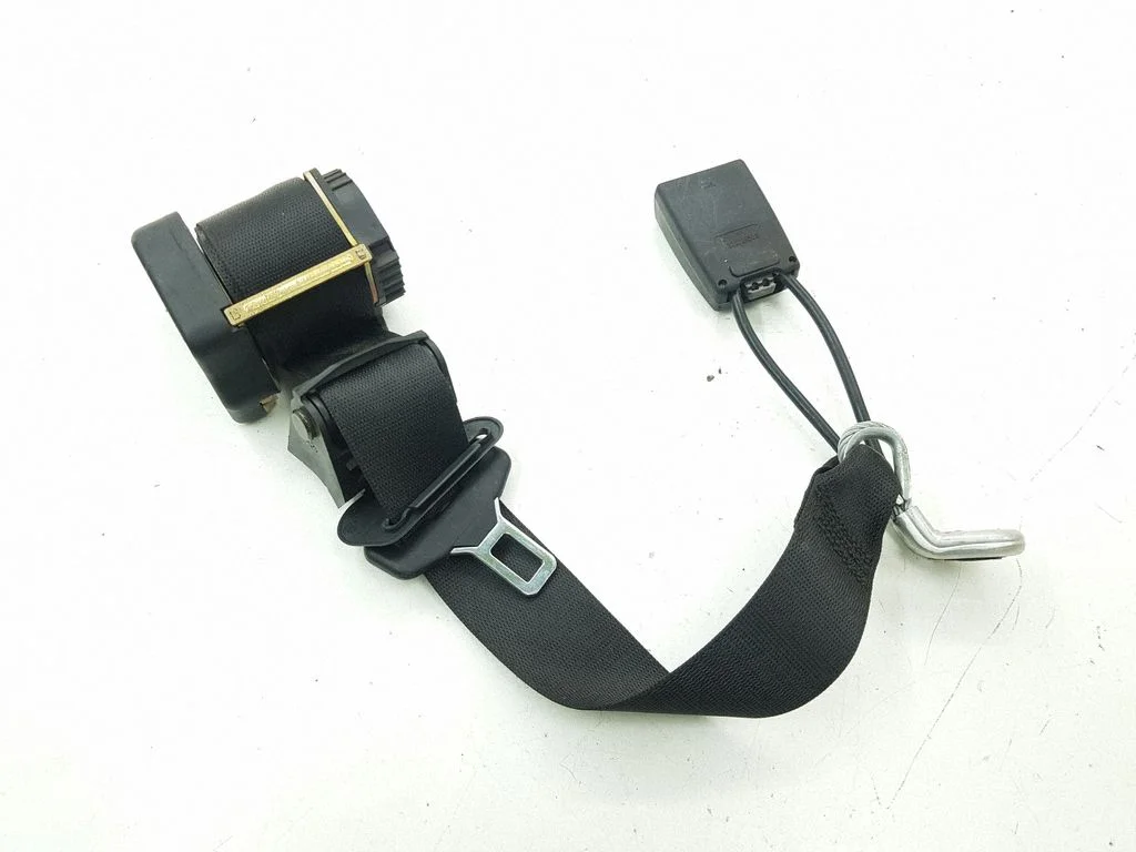 Middle seatbelt (rear) 22086015