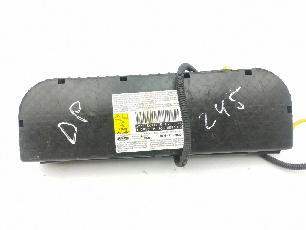 Seat airbag 3M51R611D10AG