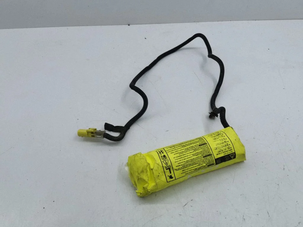 Seat airbag 7392005030A