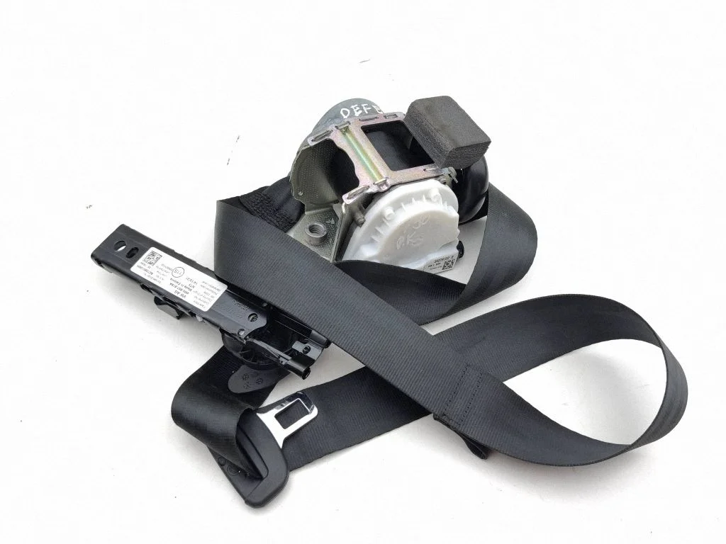 Front seatbelt 8Y0857705