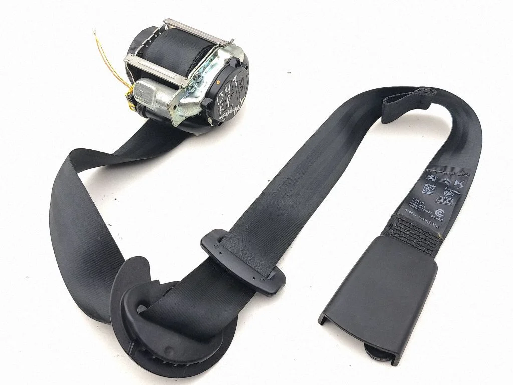 Front seatbelt 0120L0000