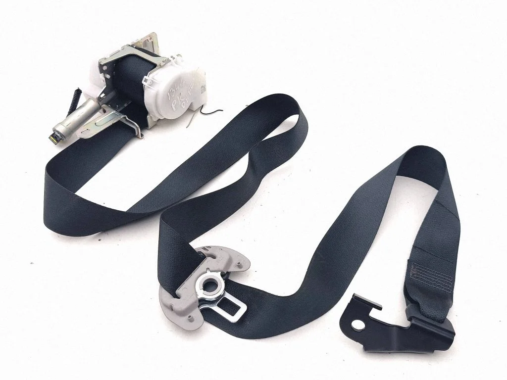 Front seatbelt – Lexus RX 450H (2016-)
