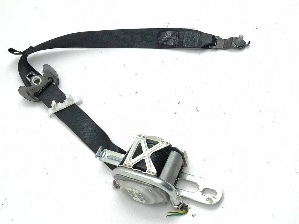Front seatbelt P1VL08DX9AA
