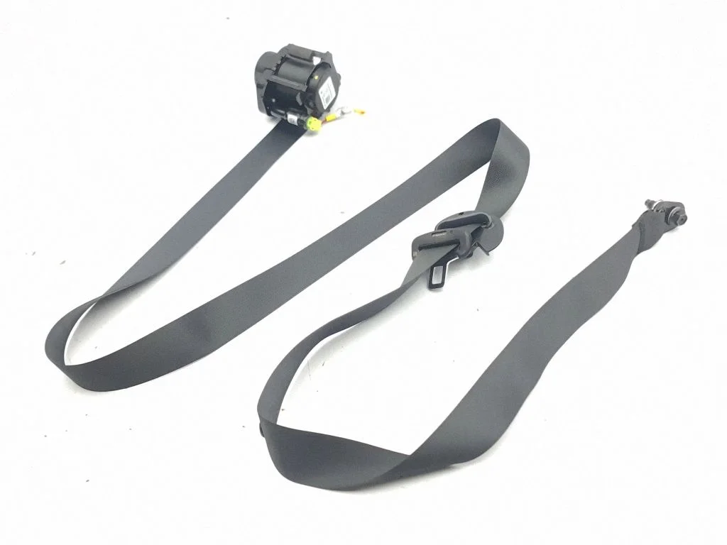 Front seatbelt 651591900C