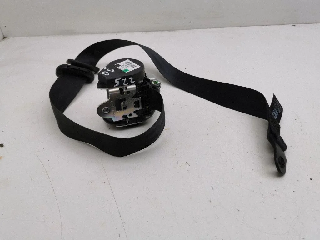 Front seatbelt AM51R018B09AHW