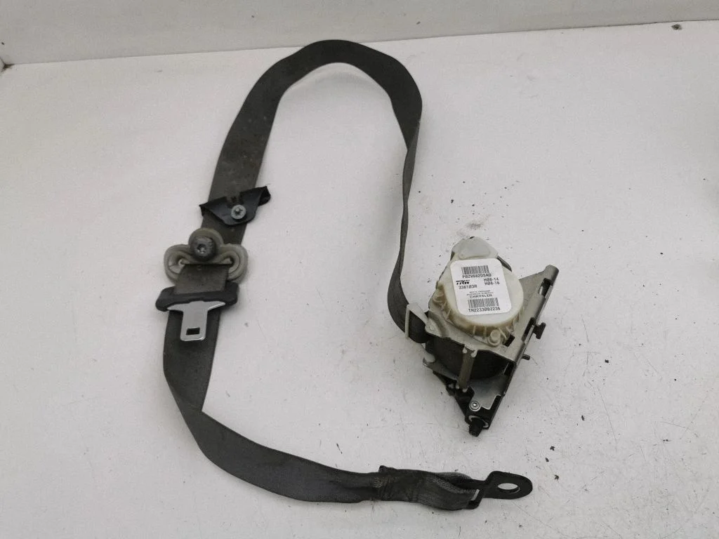 Front seatbelt – Chrysler Town & Country V (2008-2016)