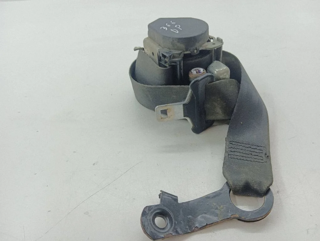 Front seatbelt 86884JD00A