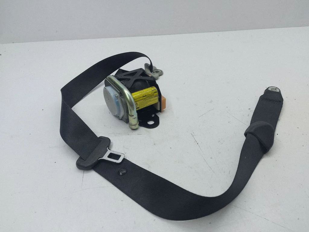 Front seatbelt 0436046