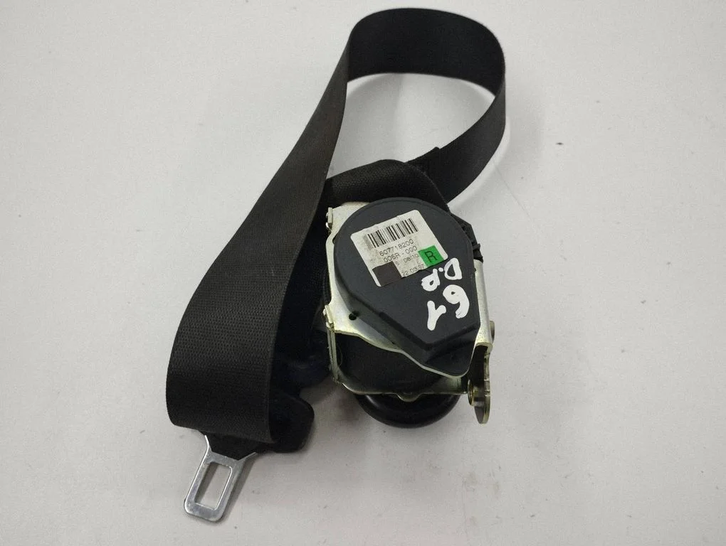 Front seatbelt 607718200