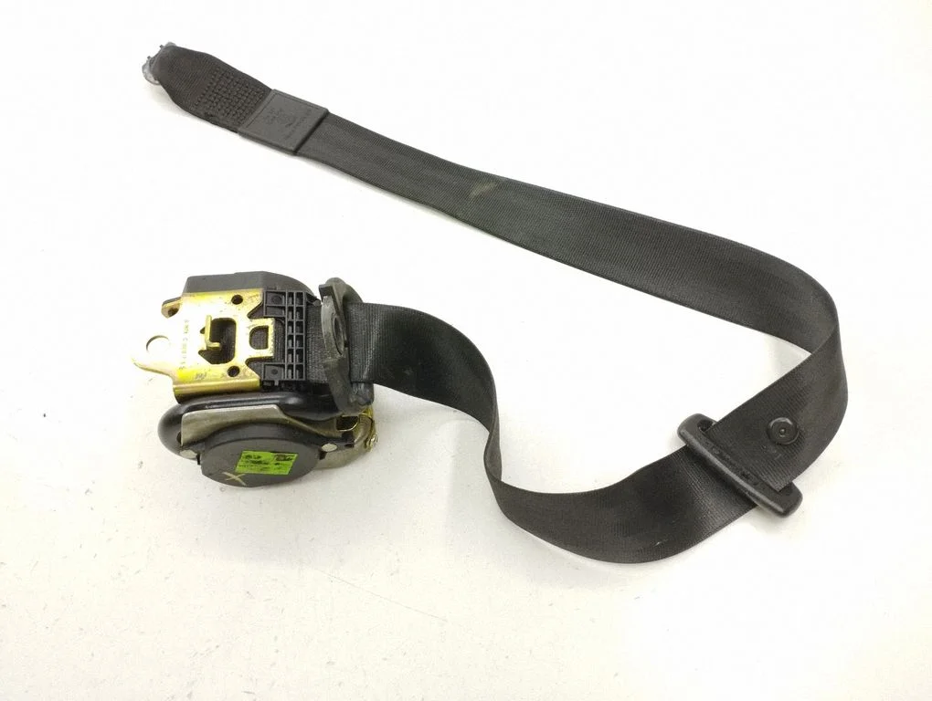Front seatbelt 4B0857706A