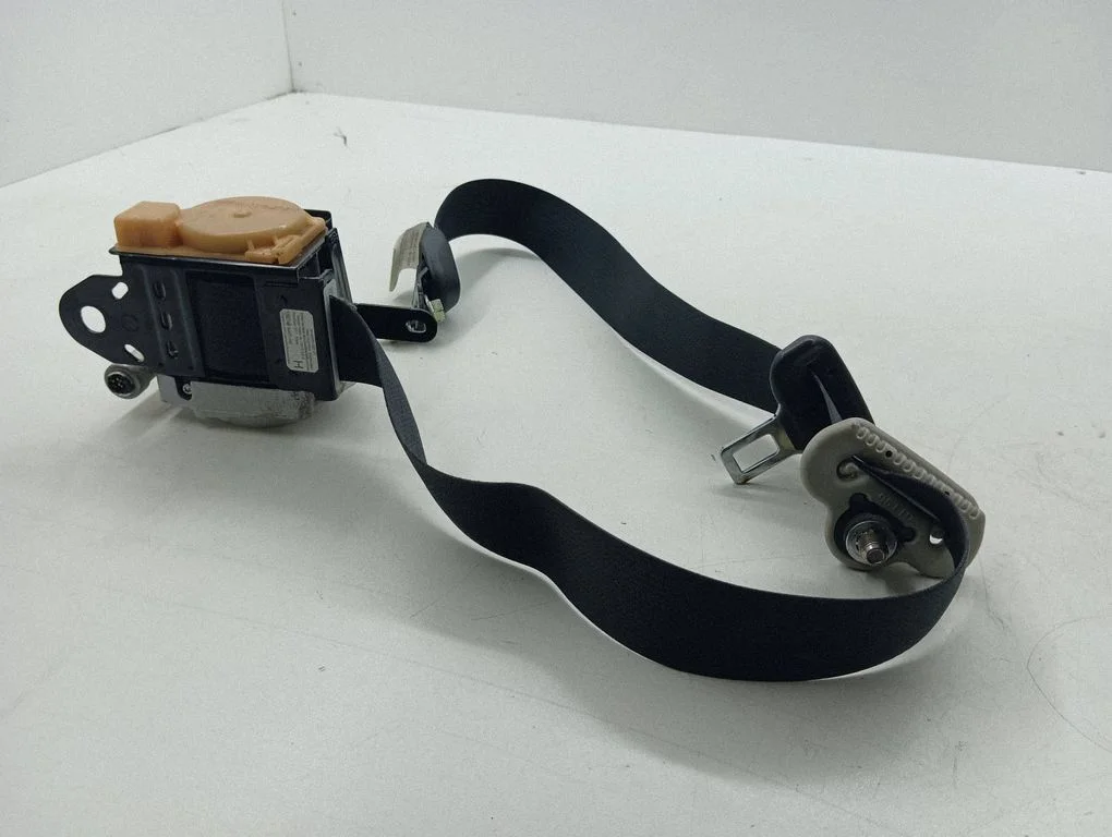 Front seatbelt C9F87N