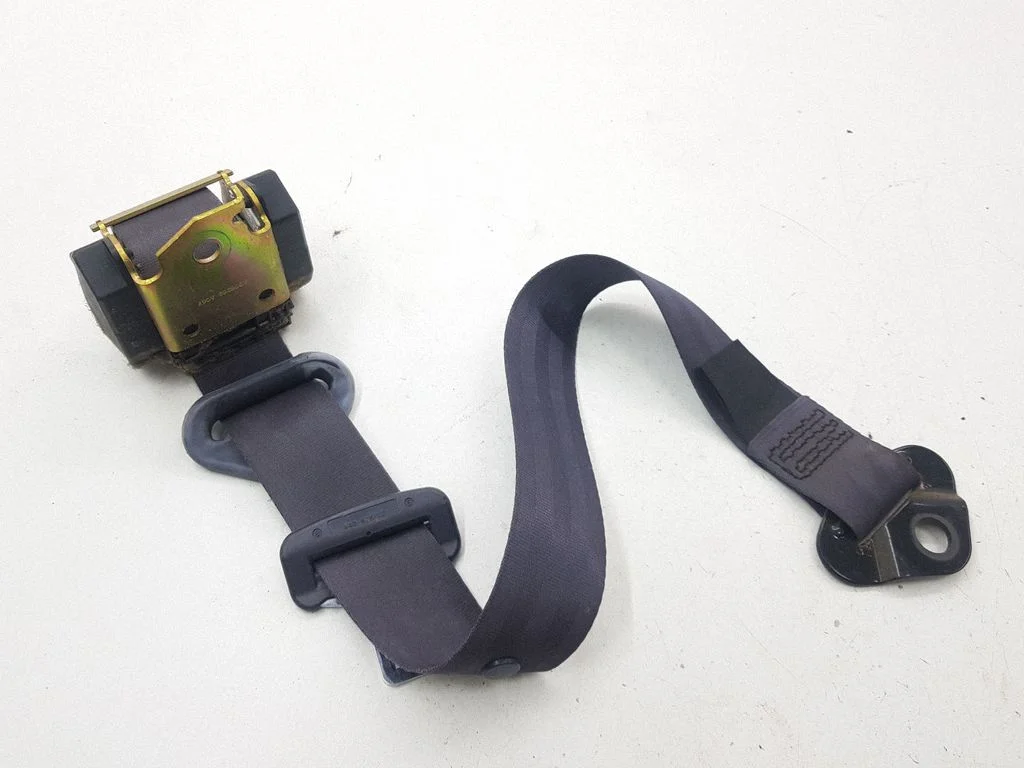 Front seatbelt A506258