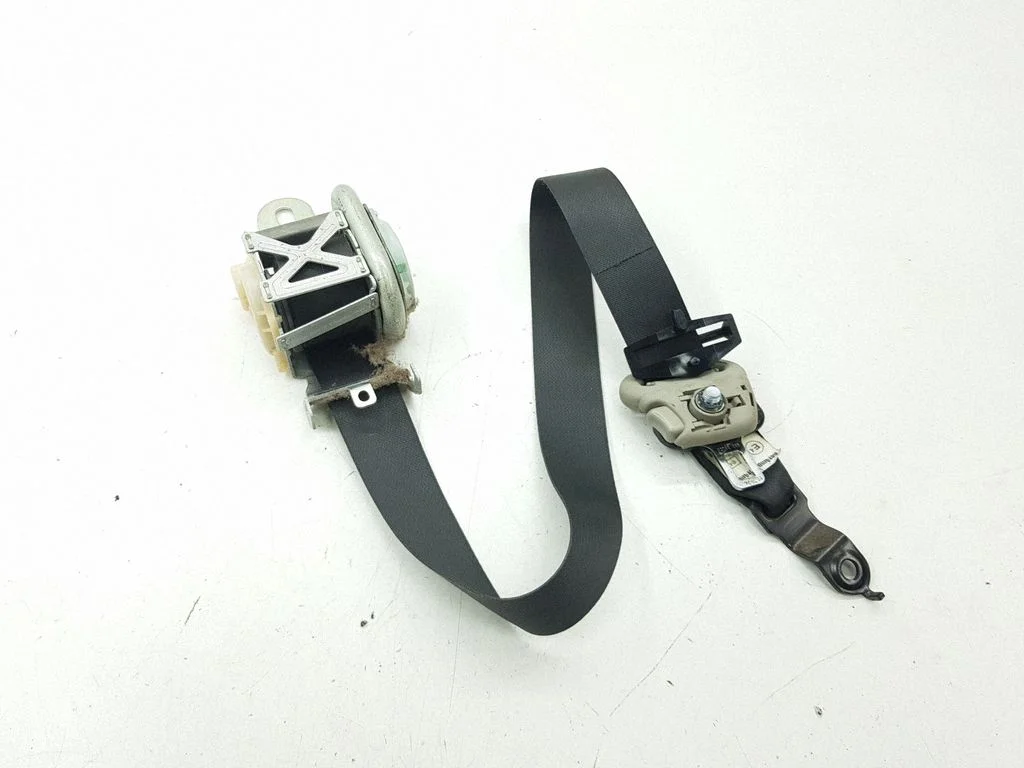 Front seatbelt P1AJ801DVAD