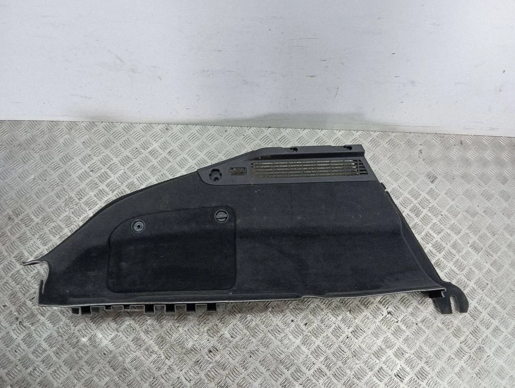 Trunk/boot lower side trim panel 4G8863887B
