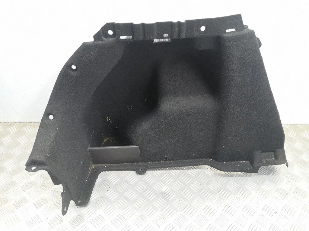 Trunk/boot lower side trim panel – left