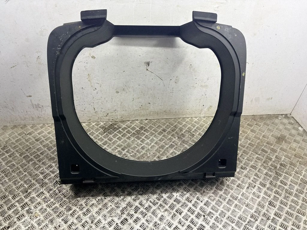 Spare wheel section trim 68090822AC