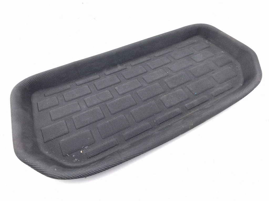 Trunk/boot floor carpet liner – front