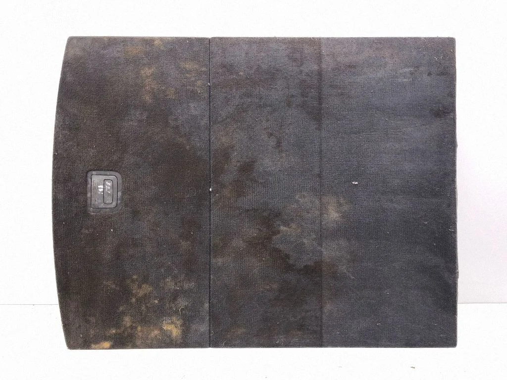 Trunk/boot floor carpet liner
