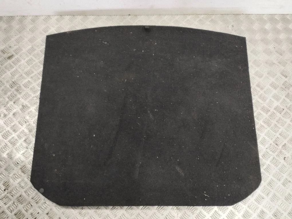 Trunk/boot floor carpet liner
