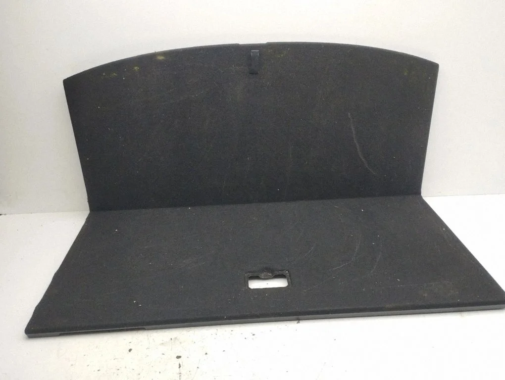 Trunk/boot floor carpet liner