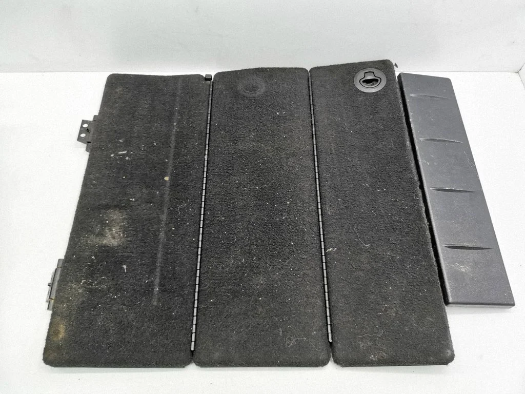 Bagāžnieka grīdas pārklājs 05028610AC
