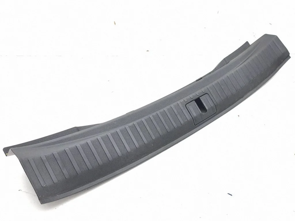 Trunk/boot sill cover protection 5LG863459