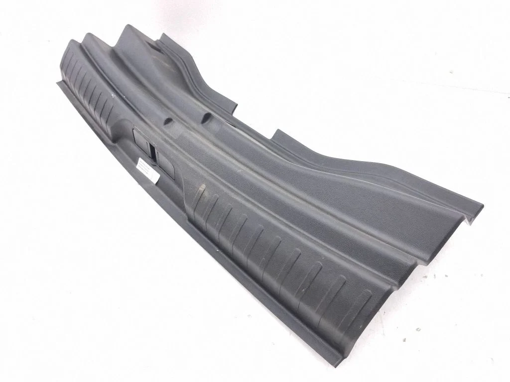 Trunk/boot sill cover protection 130032326
