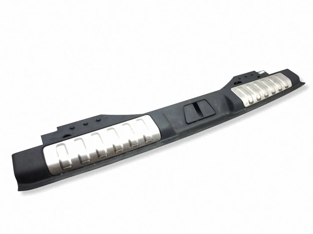 Bagāžnieka sliekšņa apdare N9X2406A64B