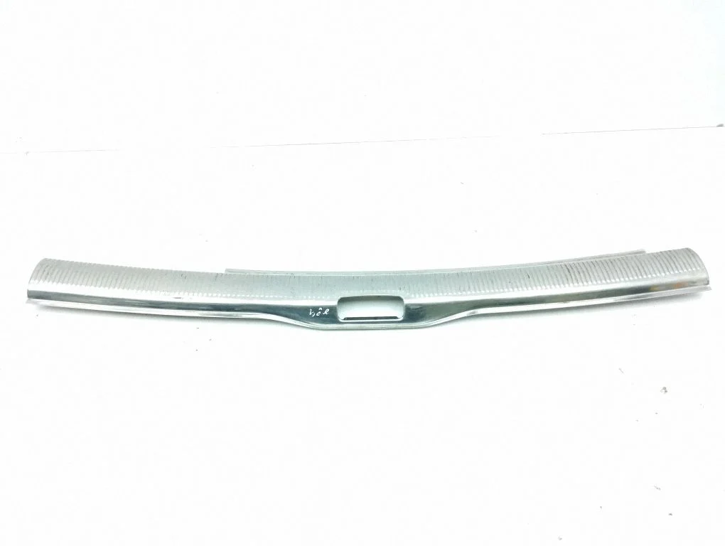 Trunk/boot sill cover protection – Volkswagen Passat B5.5 (2001-2005)