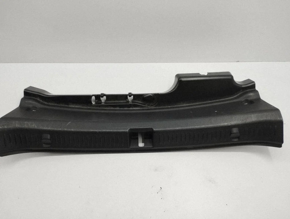 Trunk/boot sill cover protection A2136900041