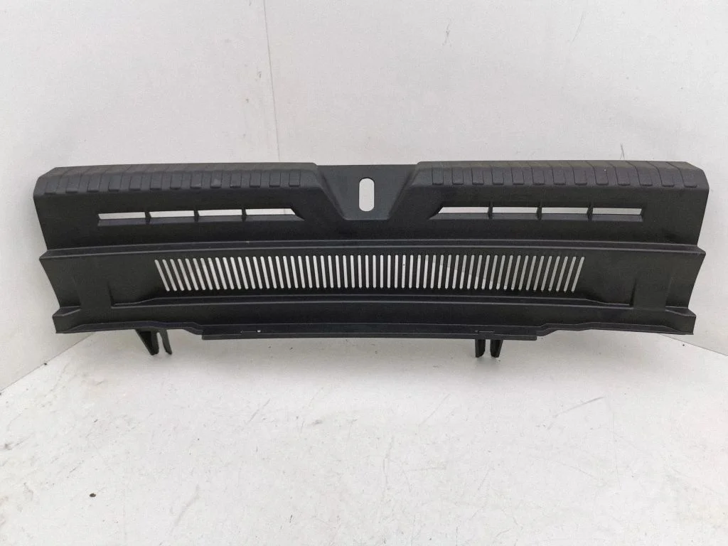 Trunk/boot sill cover protection 82A863471