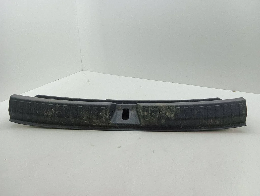 Trunk/boot sill cover protection 8Y4863471B