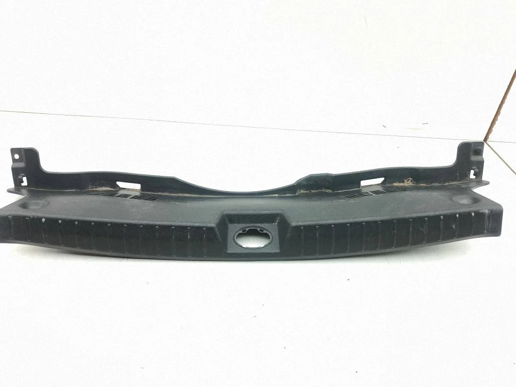 Trunk/boot sill cover protection 857702T000