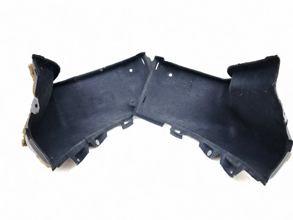 Trunk/boot side trim panel