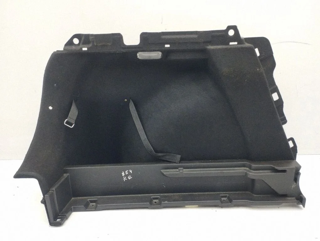 Boczny panel tapicerki bagażnika 87530J7010WK