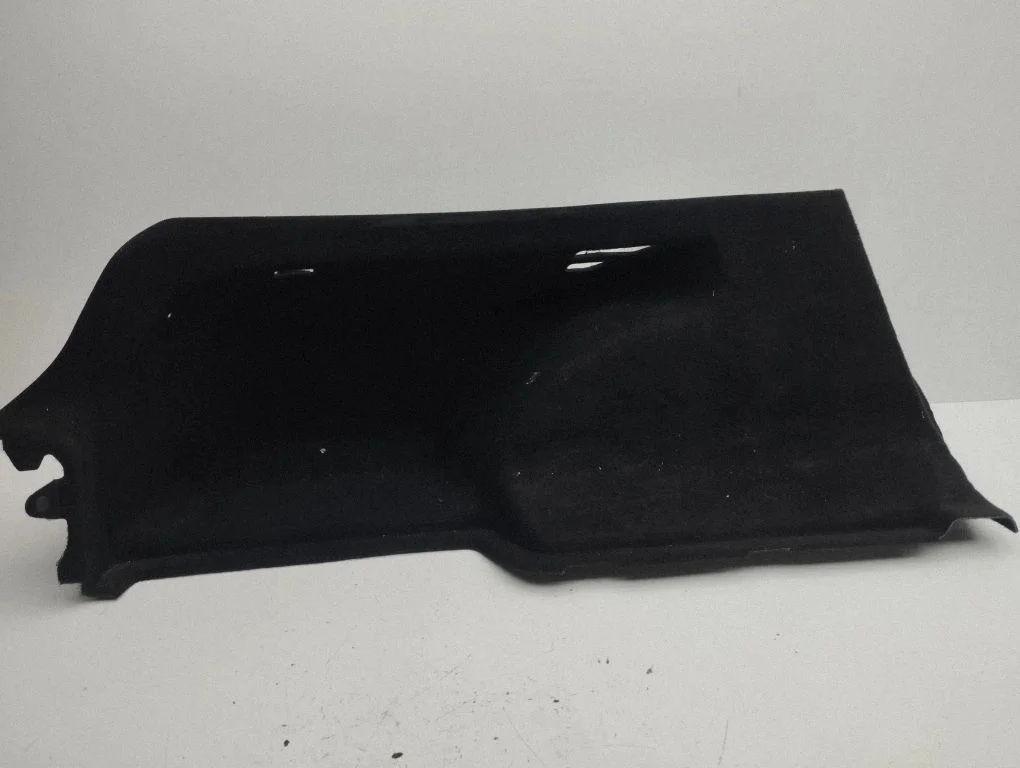 Trunk/boot side trim panel – left