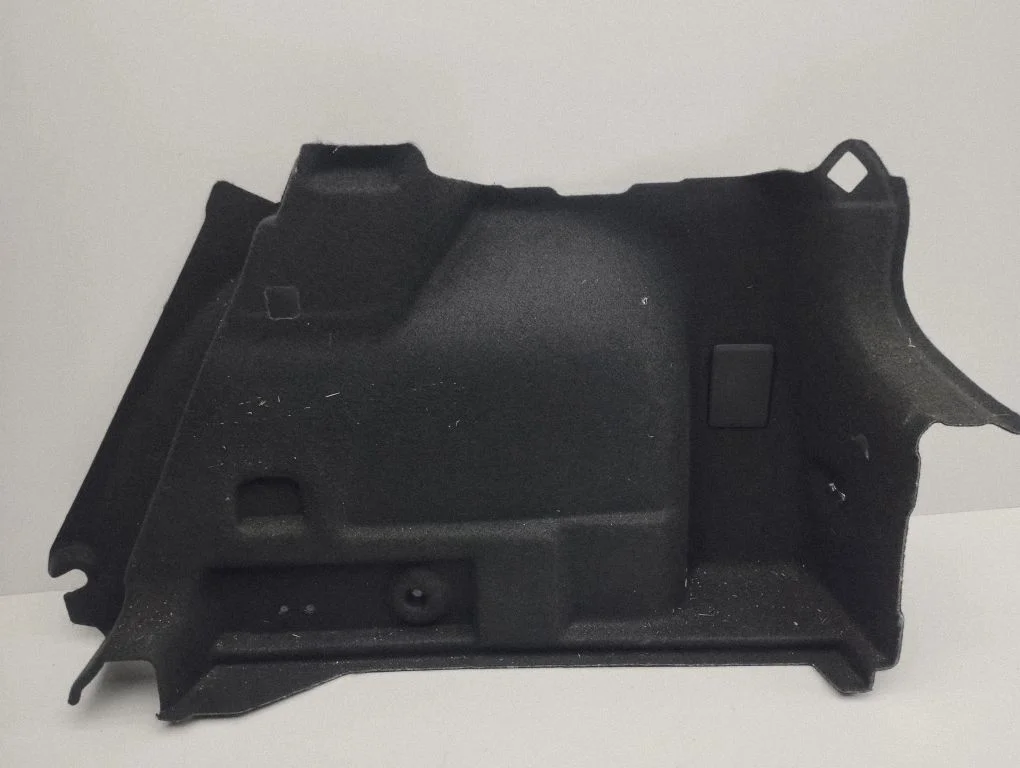 Boczny panel tapicerki bagażnika 5FA867428B