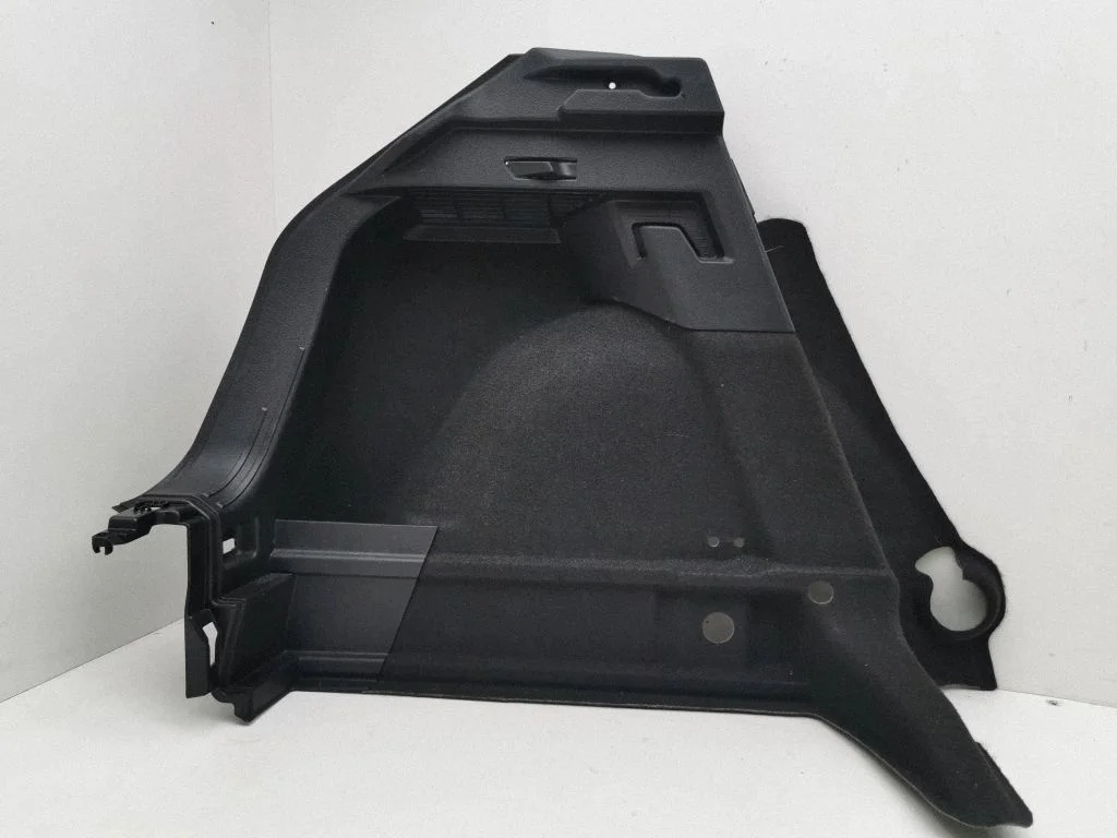 Trunk/boot side trim panel 82A867427A