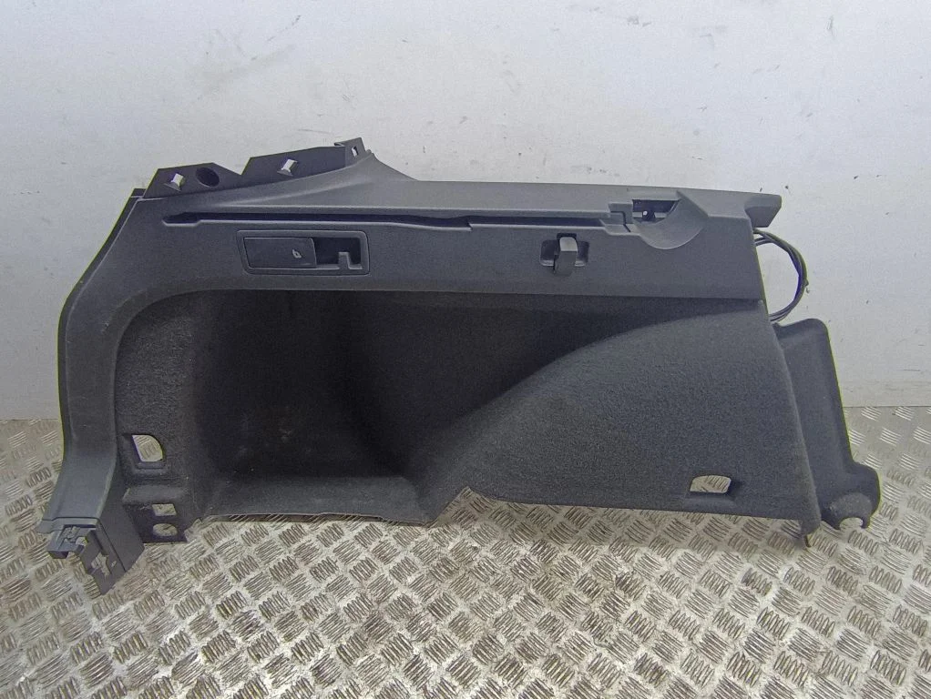 Trunk/boot side trim panel 500648000