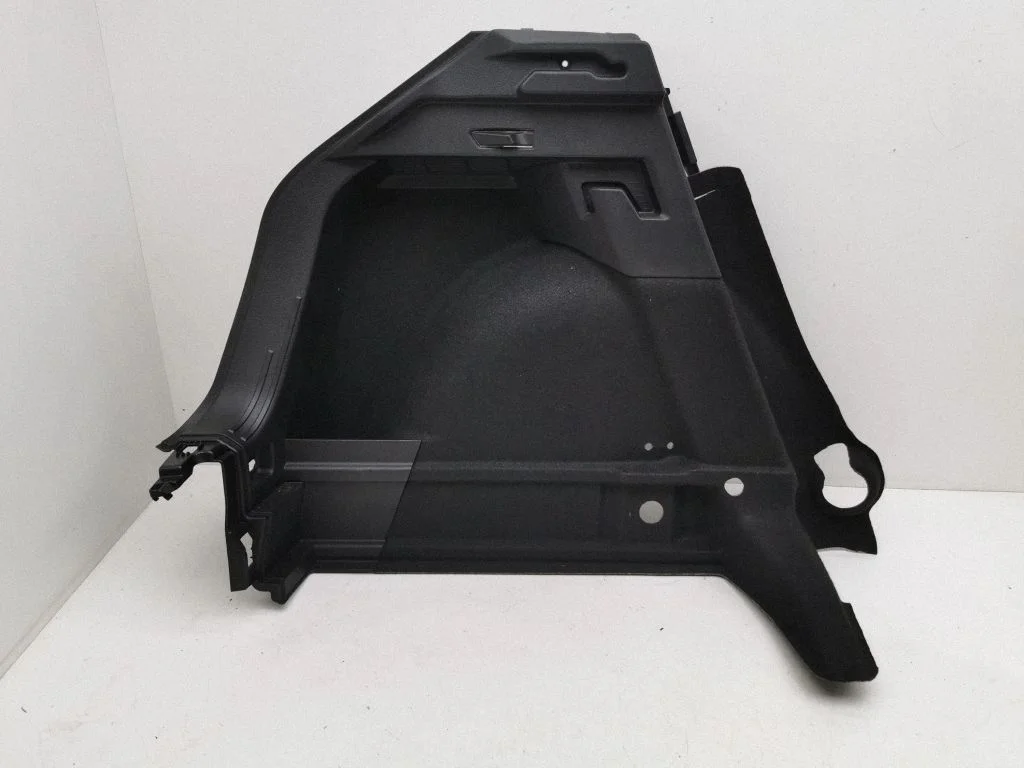 Trunk/boot side trim panel 82A867427A