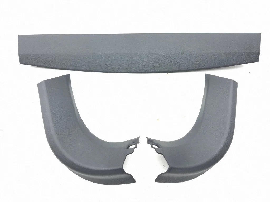 Tailgate/boot cover trim set R2KBS46404AAW
