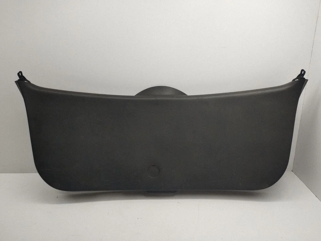 Tailgate/boot cover trim set