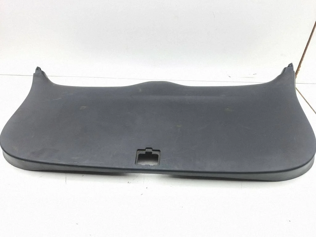Tailgate/boot lid cover trim – Mitsubishi Outlander (2013-2021)