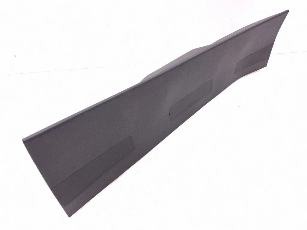 Tailgate/boot lid cover trim – Renault Megane IV (2016-)