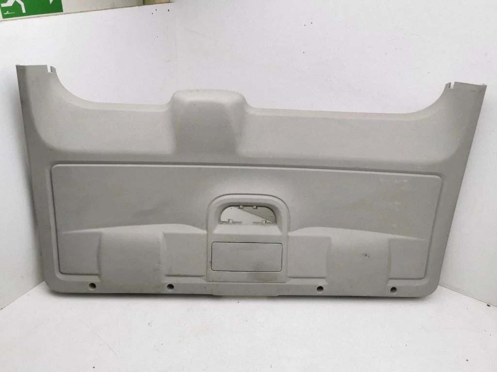 Tailgate/boot lid cover trim – Chrysler Grand Voyager V (2007-2015)