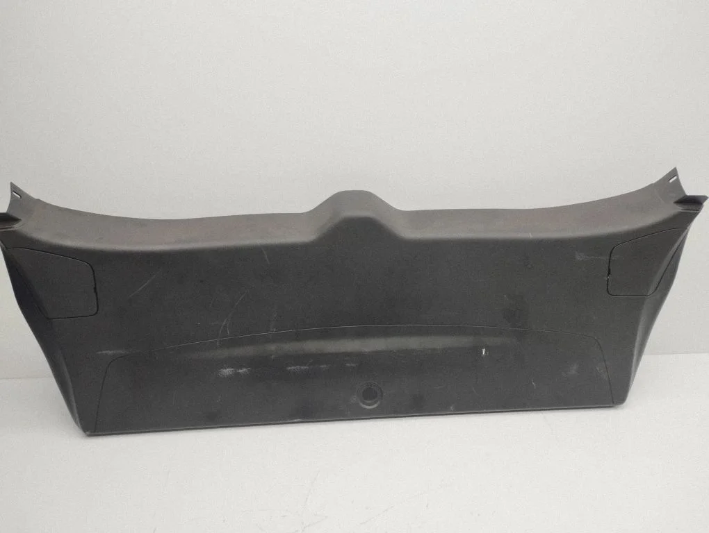 Tailgate/boot lid cover trim 7224A019