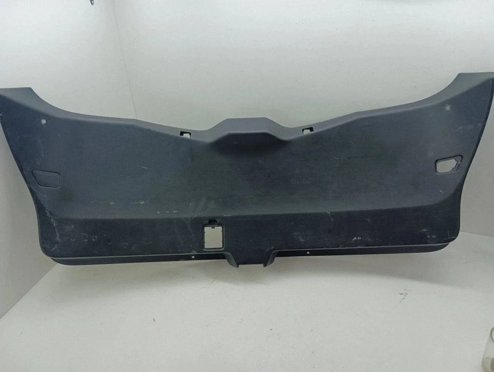 Tailgate/boot lid cover trim 90900CG000