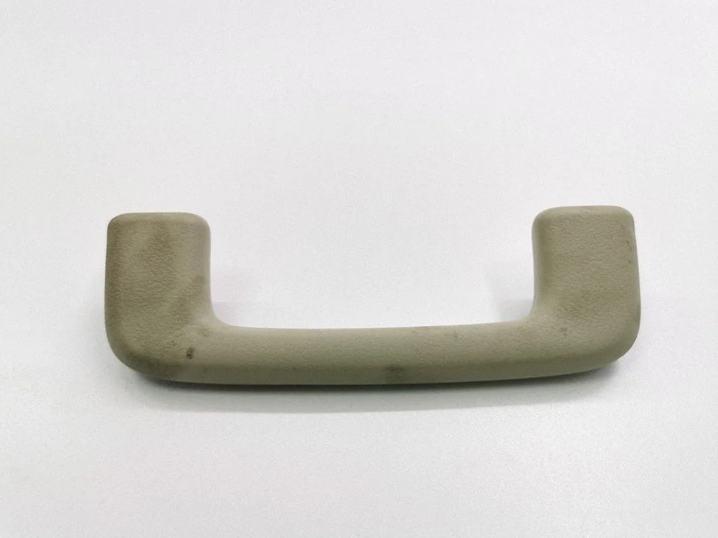 Front interior roof grab handle – right