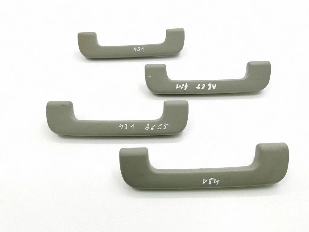 Front interior roof grab handle