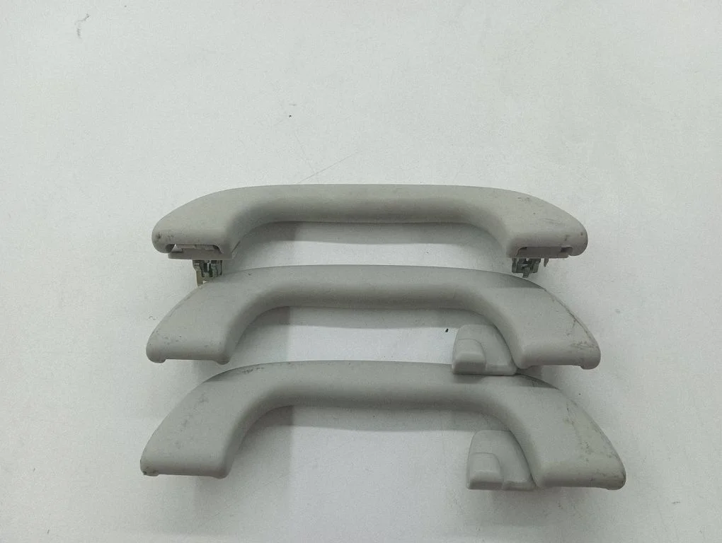 Front interior roof grab handle